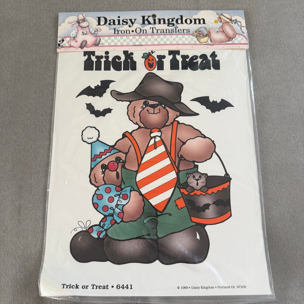 Vintage 1989 Daisy Kingdom Trick or Treat Halloween Iron-On Transfer #6441